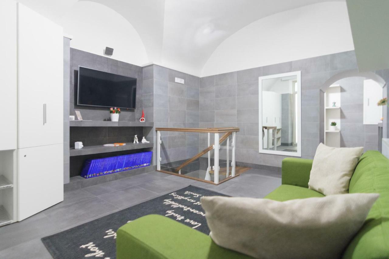 Relais Nevel Ai Decumani Apartment Napoli Ngoại thất bức ảnh