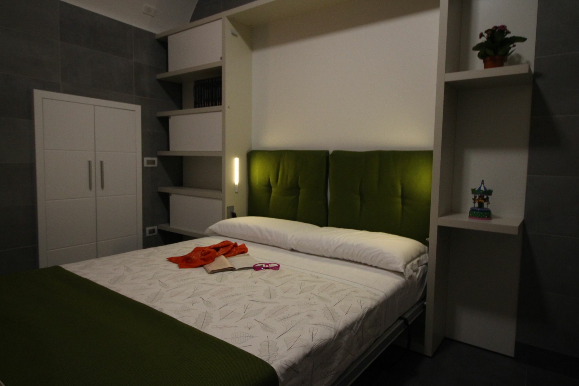 Relais Nevel Ai Decumani Apartment Napoli Ngoại thất bức ảnh